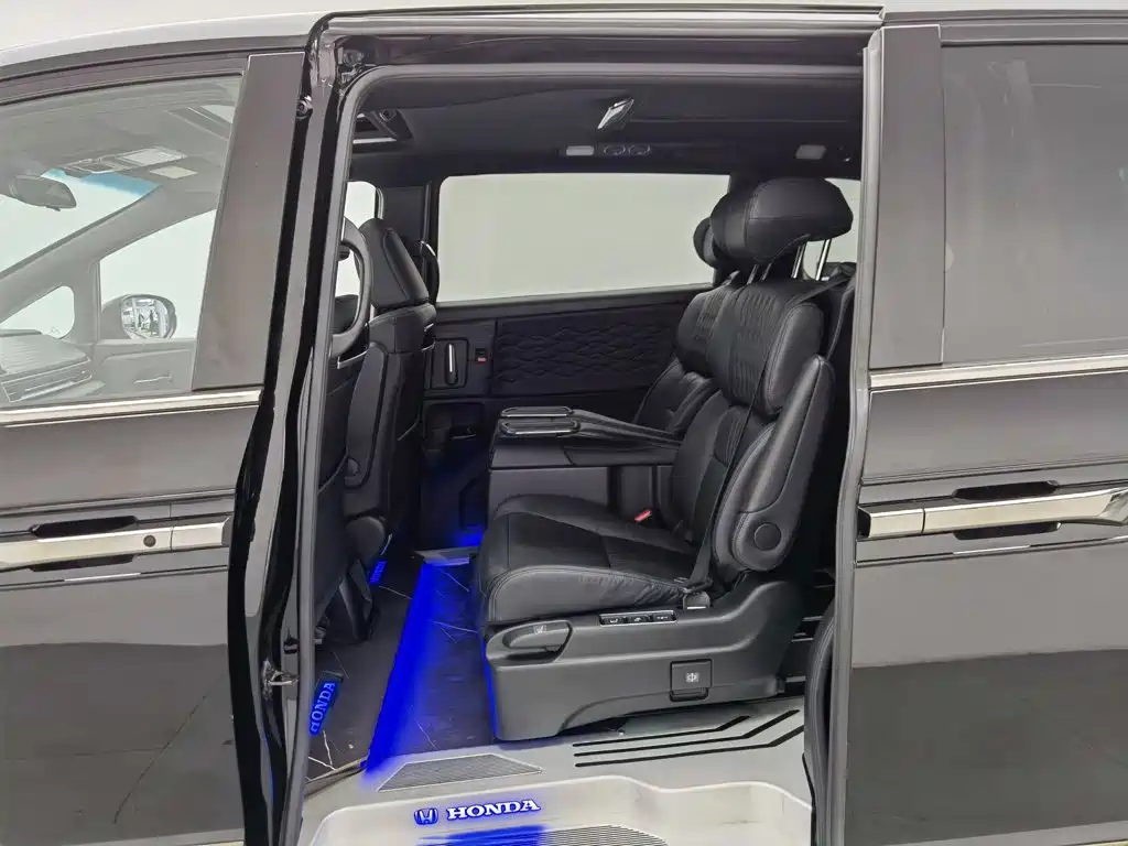 Honda Elysion 2024 2024 2.0L e:HEV Luxury Edition