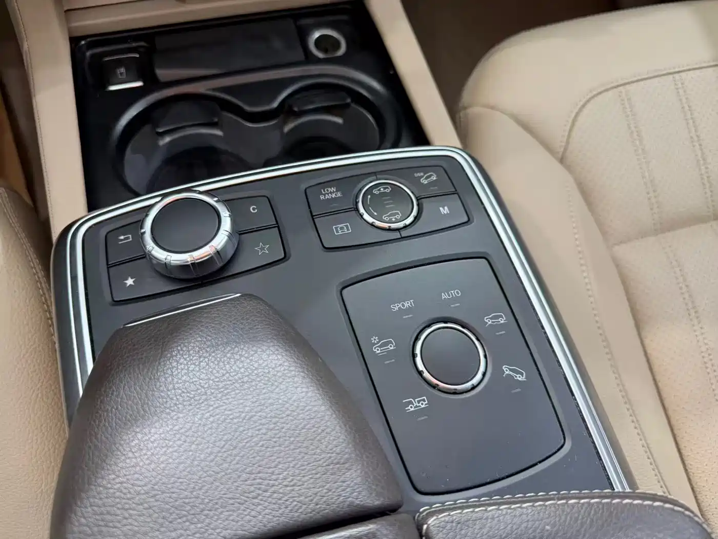 Mercedes-Benz GL-Class 2015 GL 400 4MATIC Sport фото 9