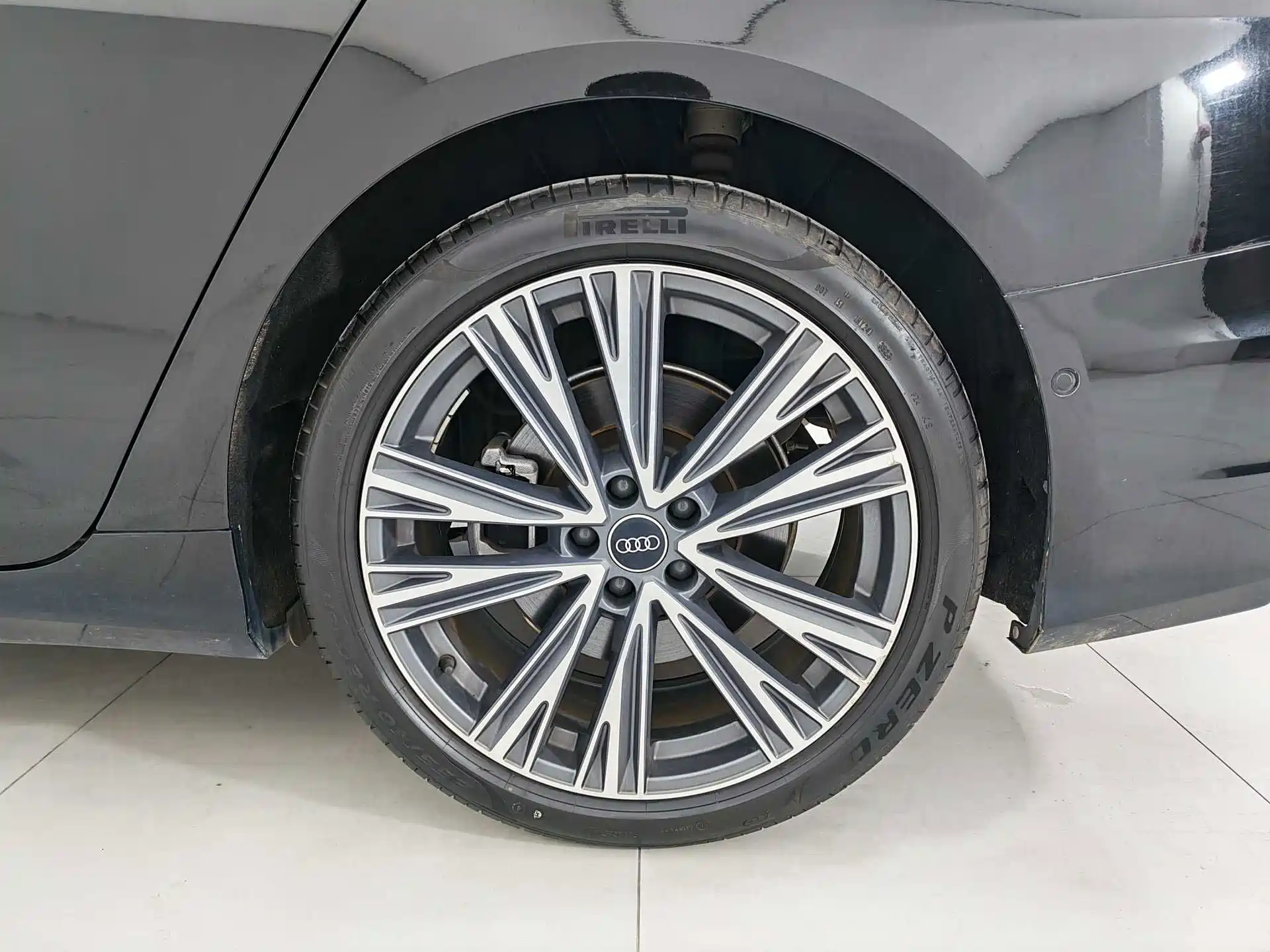 Photo 18 - Audi A6L