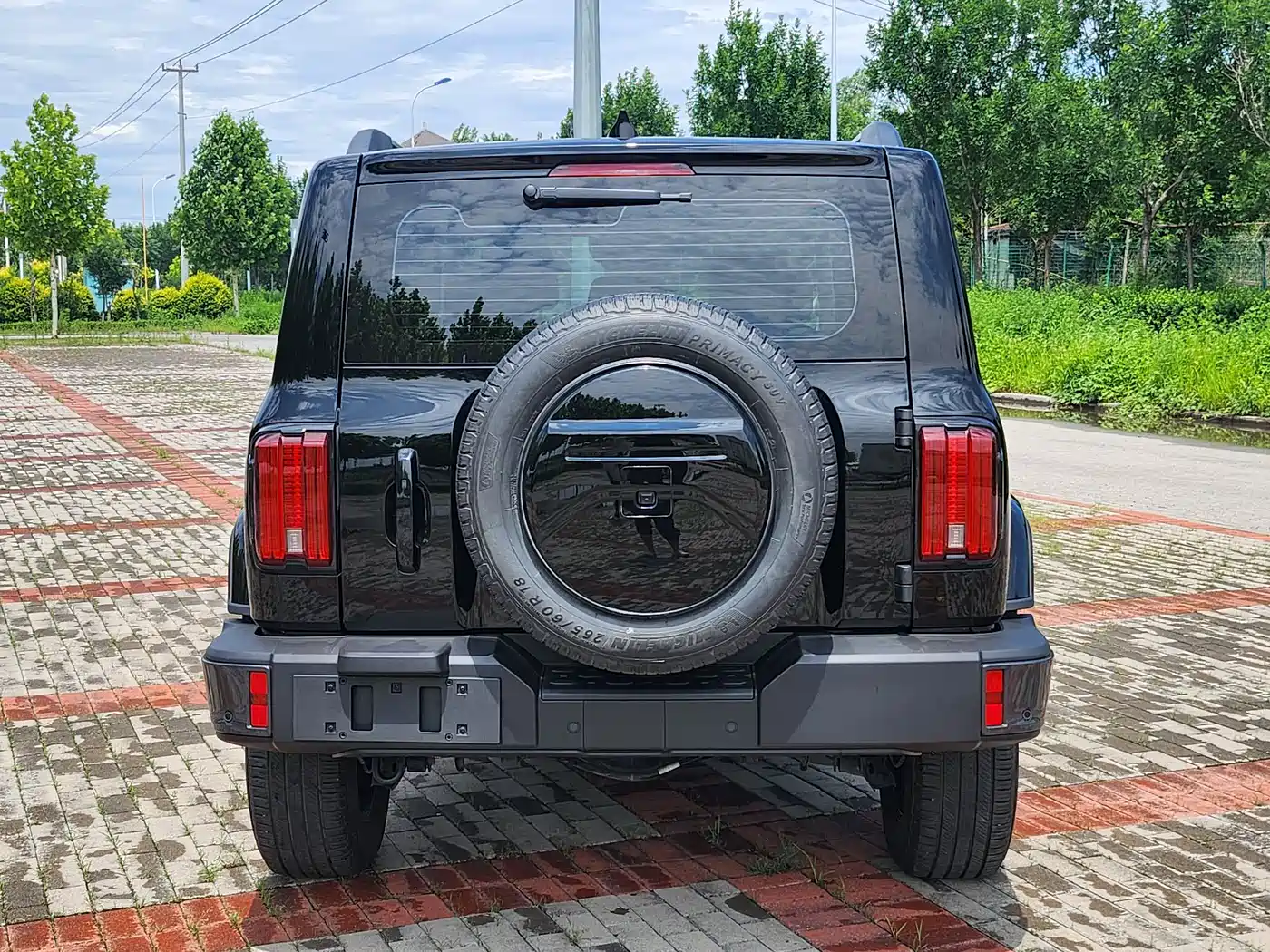 TANK 300