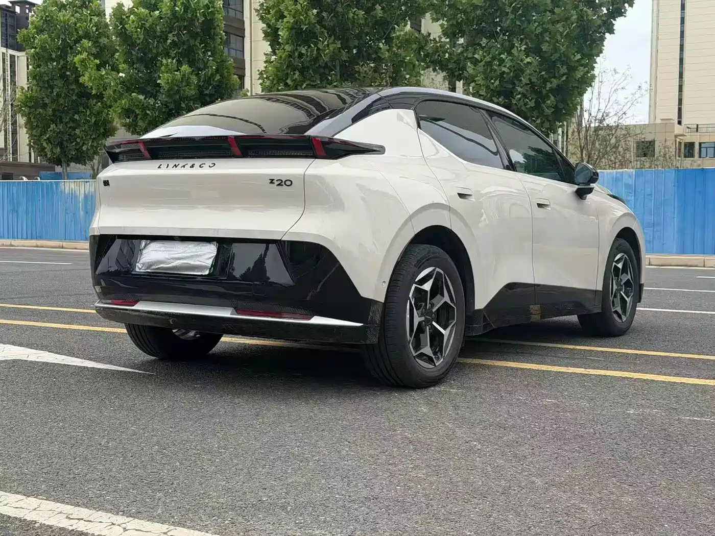 Lynk & Co Z20 2025 175kW фото 7