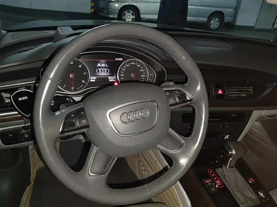 Audi A6L 2014 50 TFSI quattro Luxury фото 15