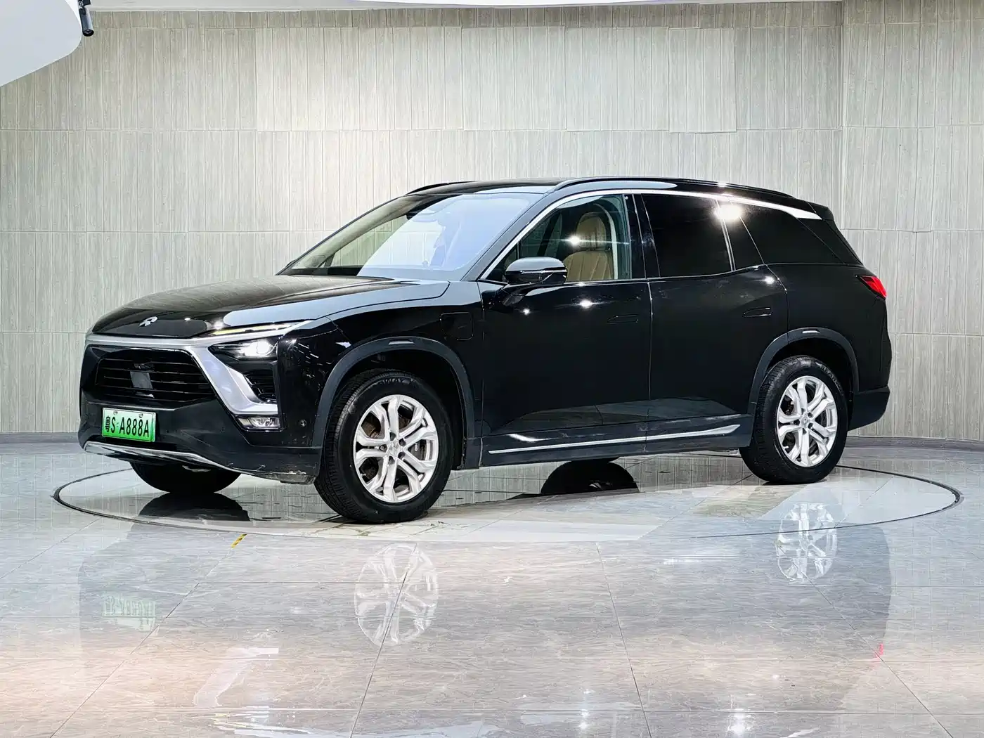 NIO ES8 2019 2018 355KM Standard 6-Seater