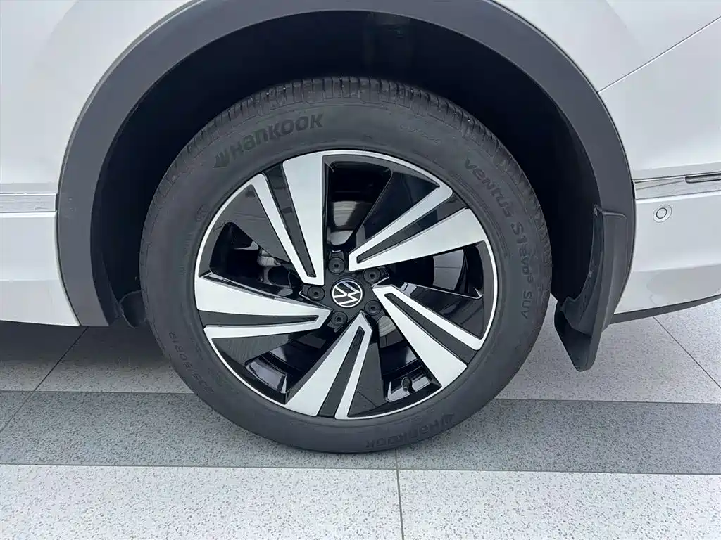 Volkswagen Tiguan X 2022 330TSI 2WD Flagship Edition фото 9