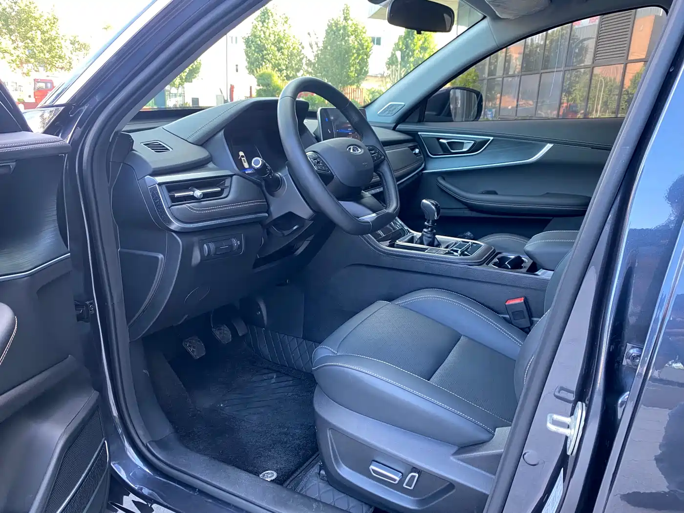 CHERY TIGGO 8