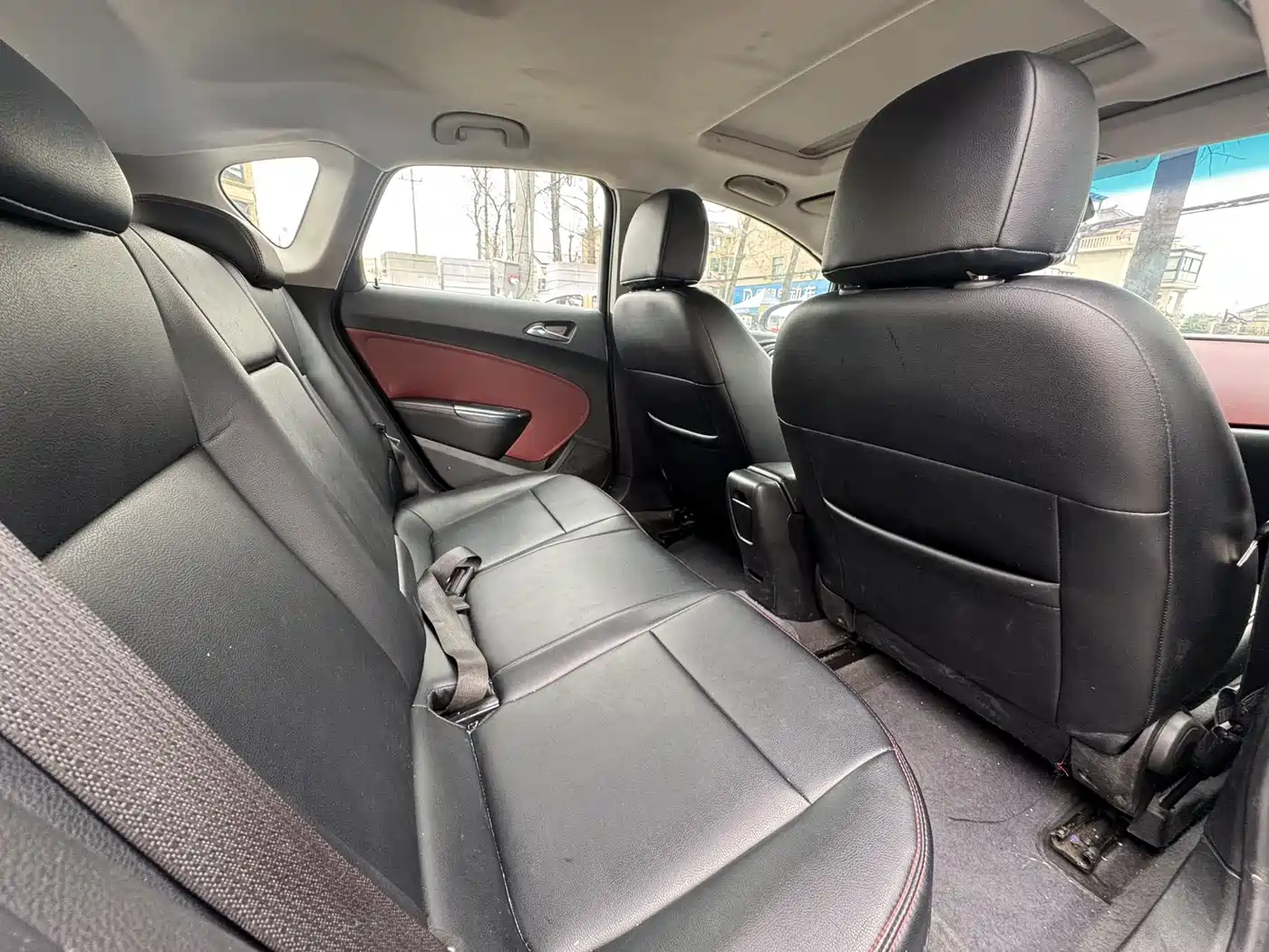 Buick Excelle 2010 XT 1.6T New Edge Sport Edition фото 12