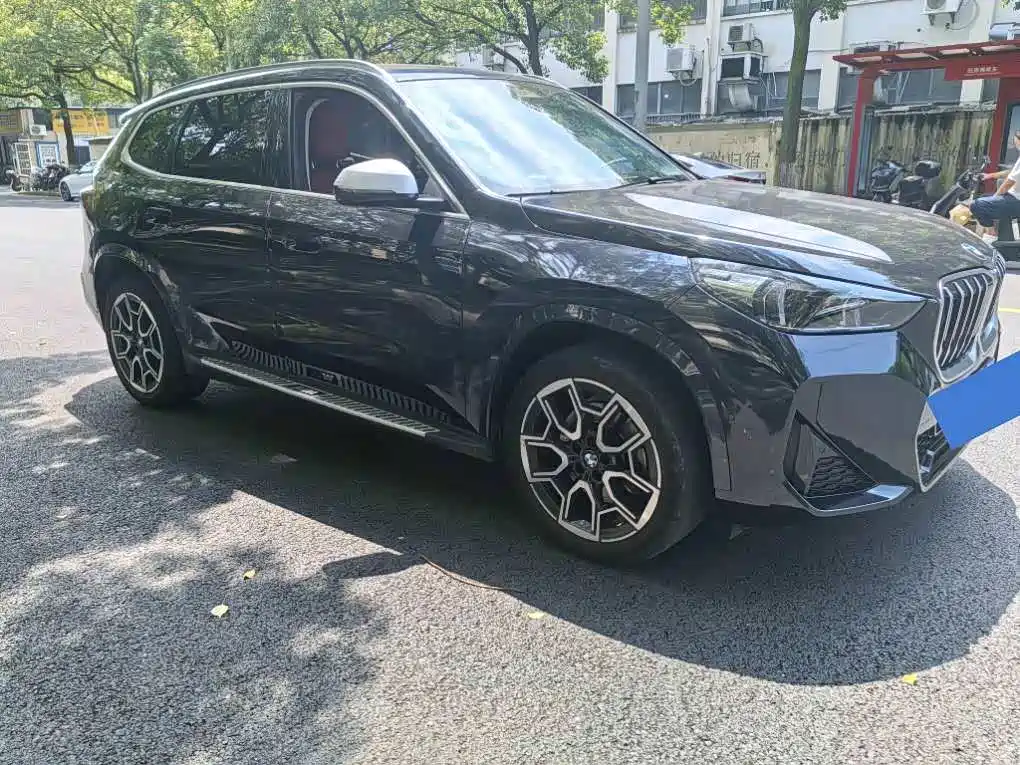 Фото 3 - BMW X1