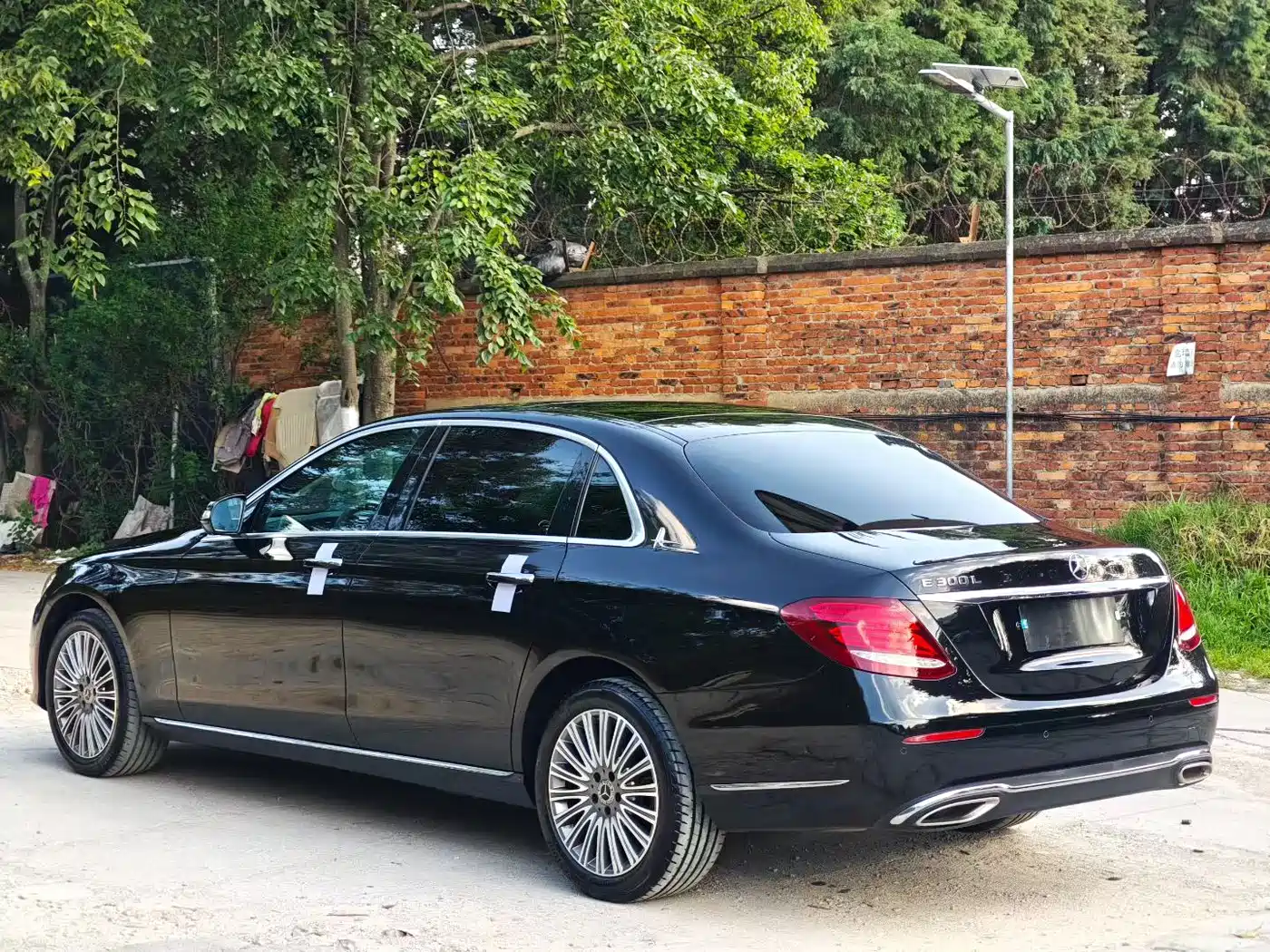 Mercedes-Benz E-Class 2020 E 300 L Fashion фото 9