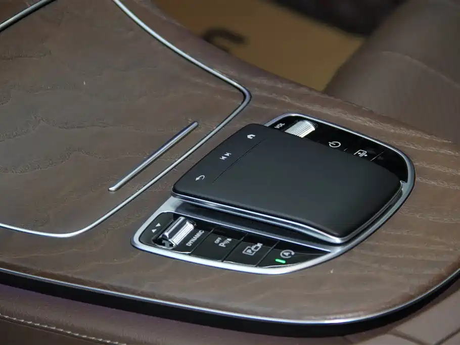 Mercedes-Benz E-Class 2022 E 300 L Luxury фото 29
