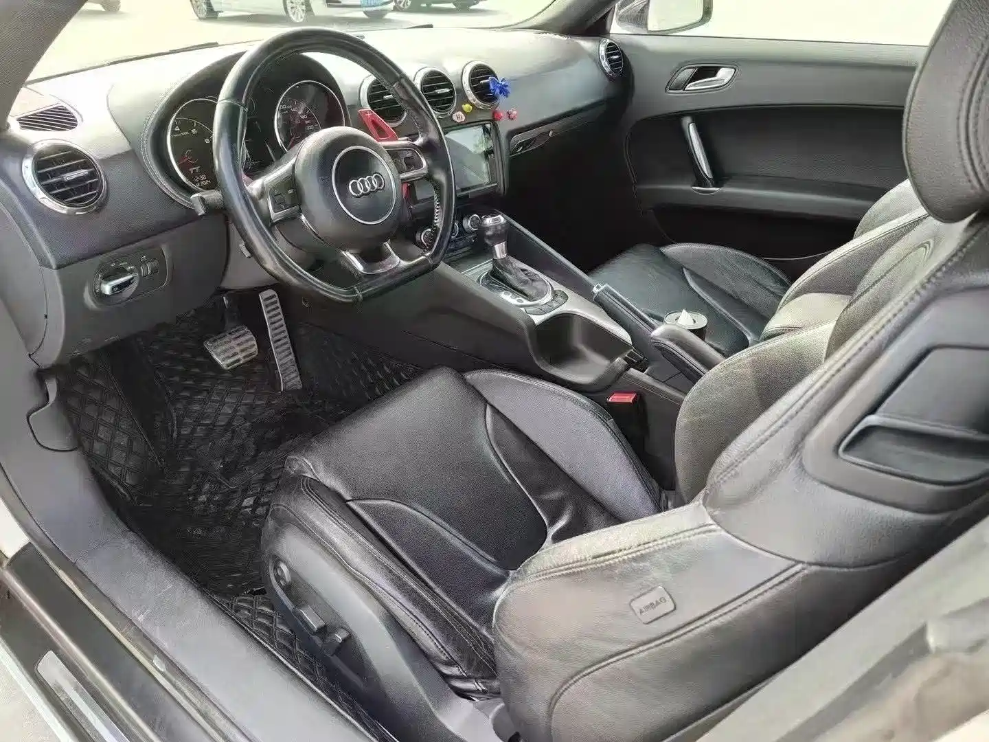 Photo 6 - Audi TT