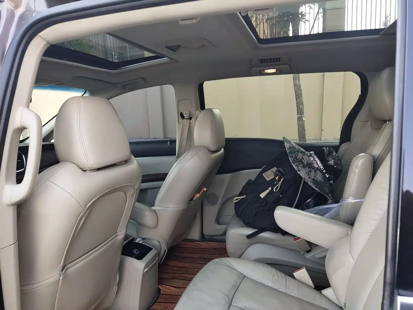 Buick GL8 2014 2.4L LT Luxury Business Executive фото 5
