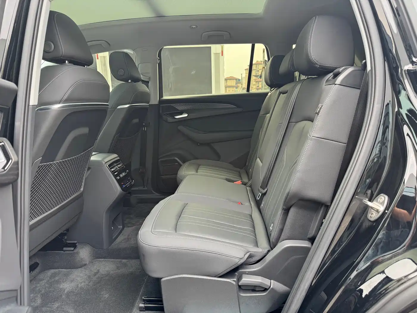 Audi Q6 2025 2025 40 TFSI quattro Commemorative Edition Yulin Package 7-Seater