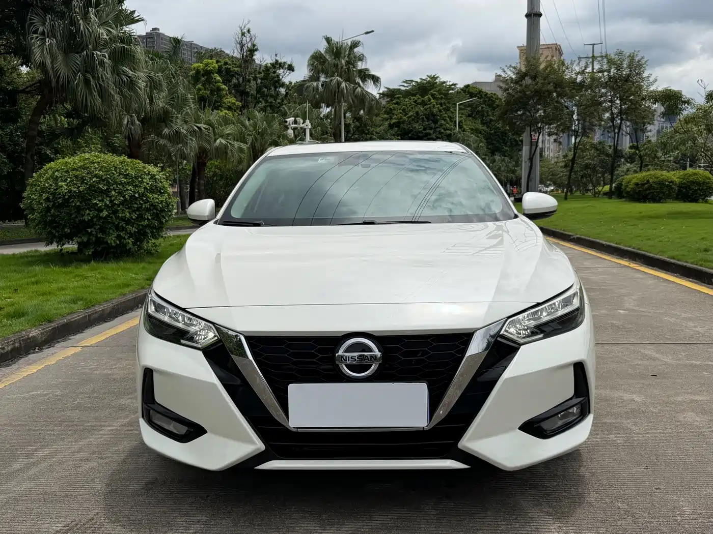 Nissan SYLPHY, миниатюра 2