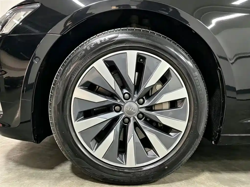 Audi A6L 2021 45 TFSI Exclusive Elegance фото 15