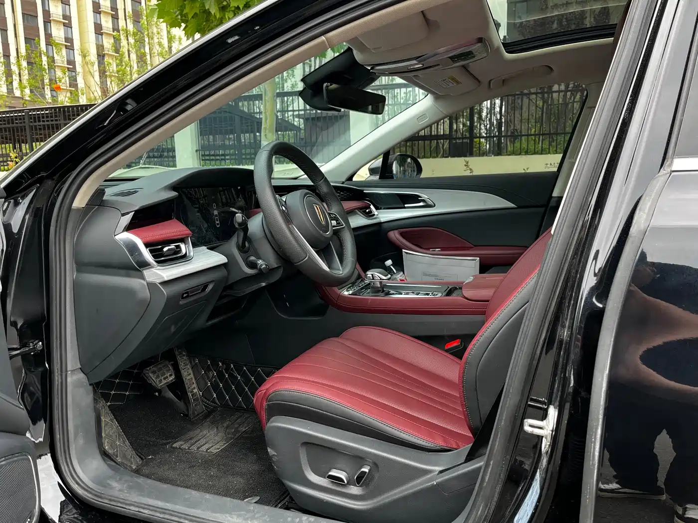 Hongqi H5 2024 2.0T Automatic Smart Connect Flag Smooth Edition фото 4