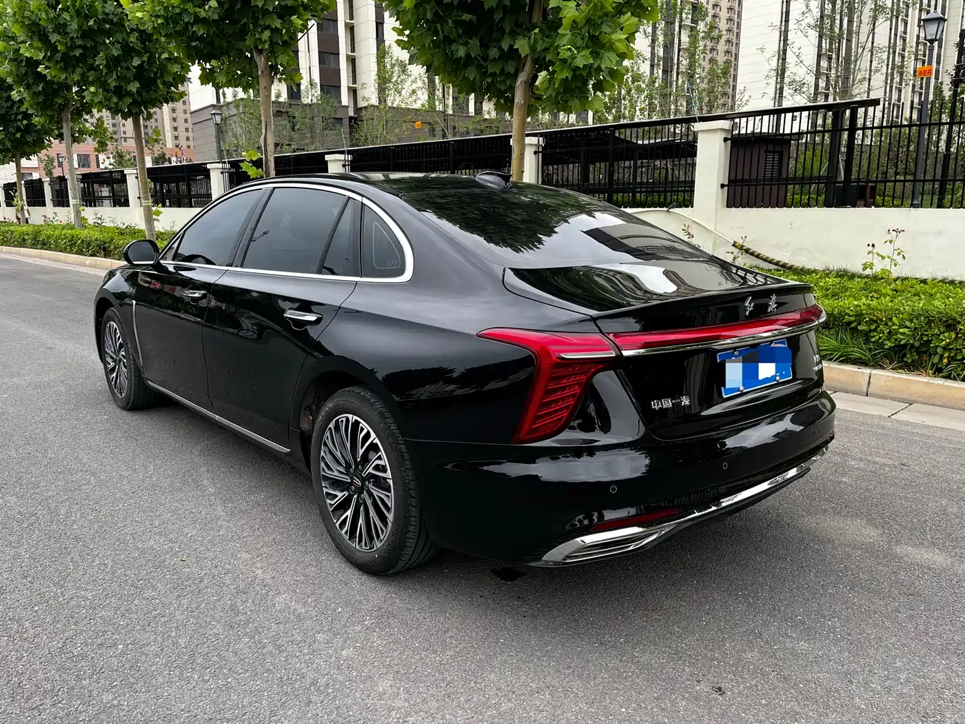 Hongqi H5 2024 2.0T Automatic Smart Connect Flag Smooth Edition фото 7