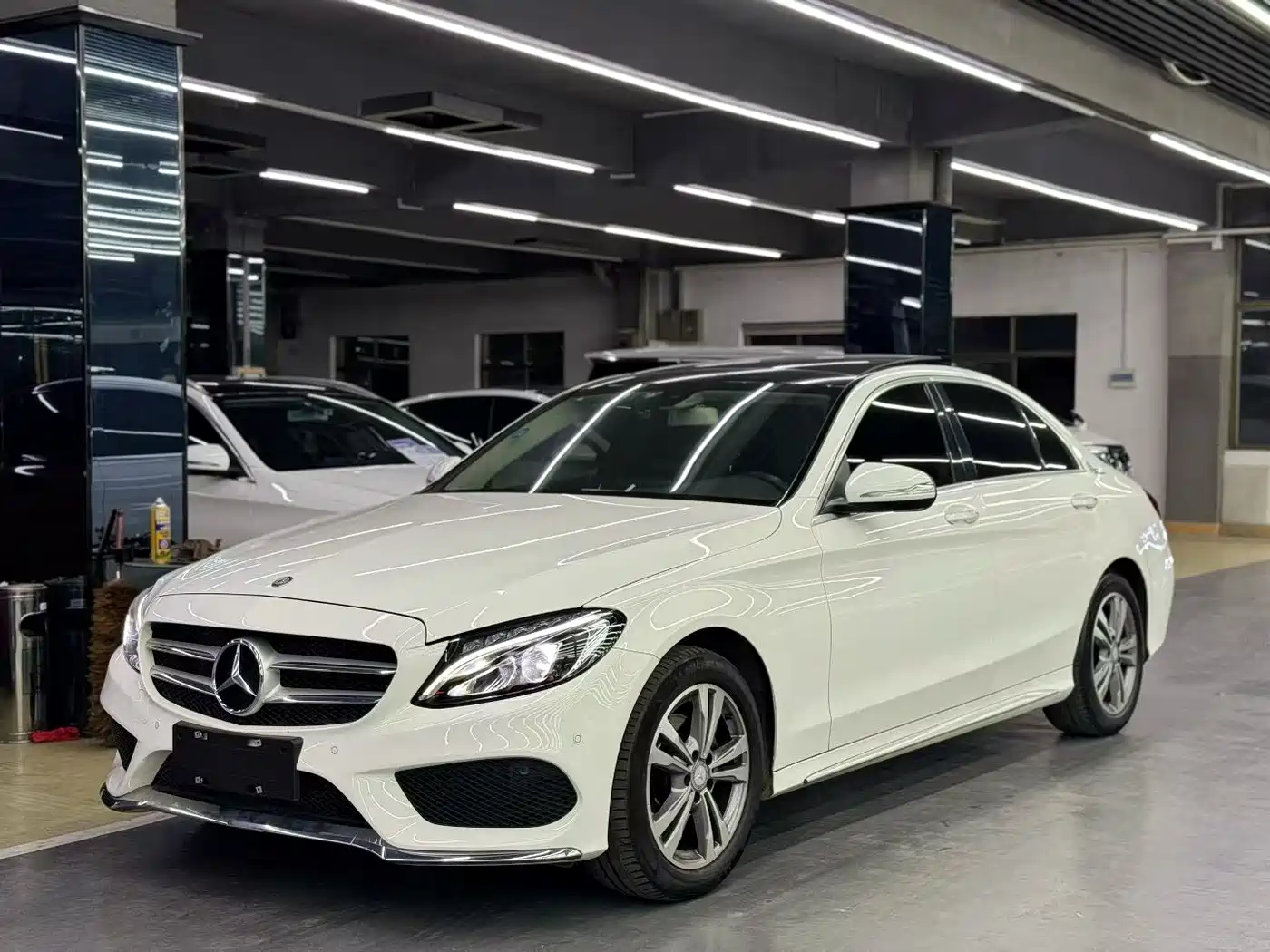 Mercedes-Benz C-Class 2016 C 200 L Sport