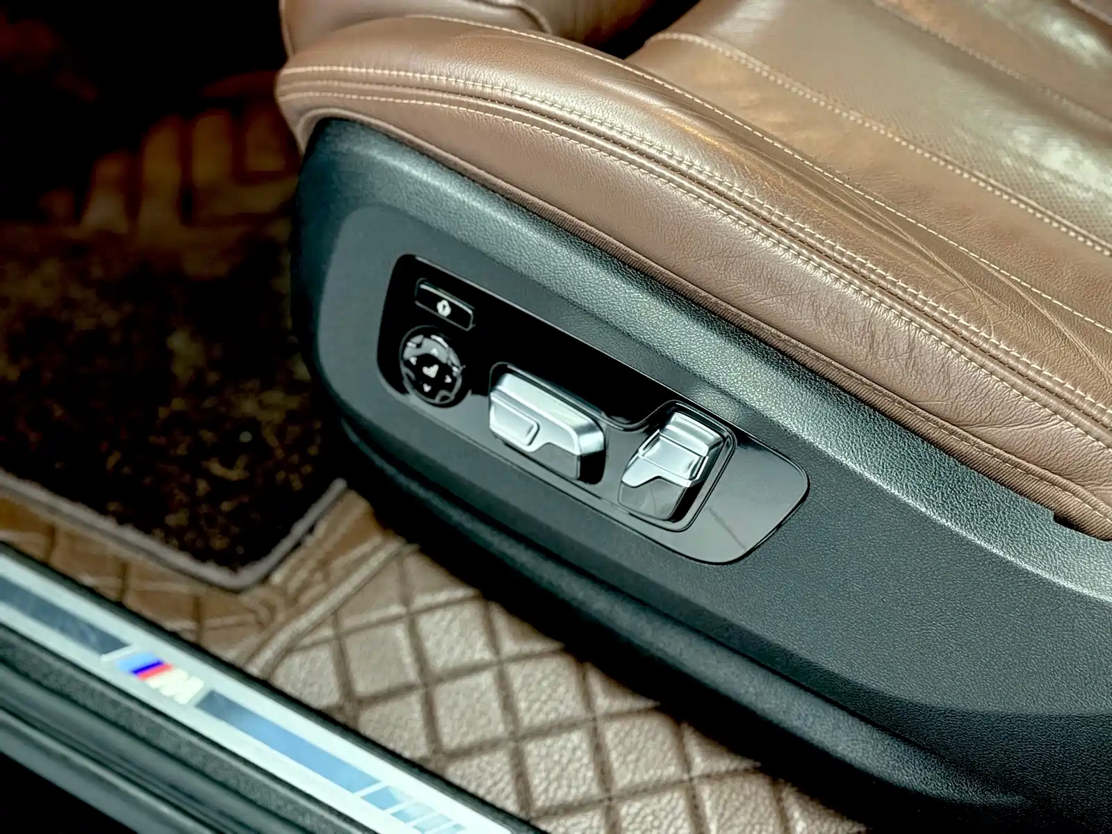 Фото 19 - BMW X6