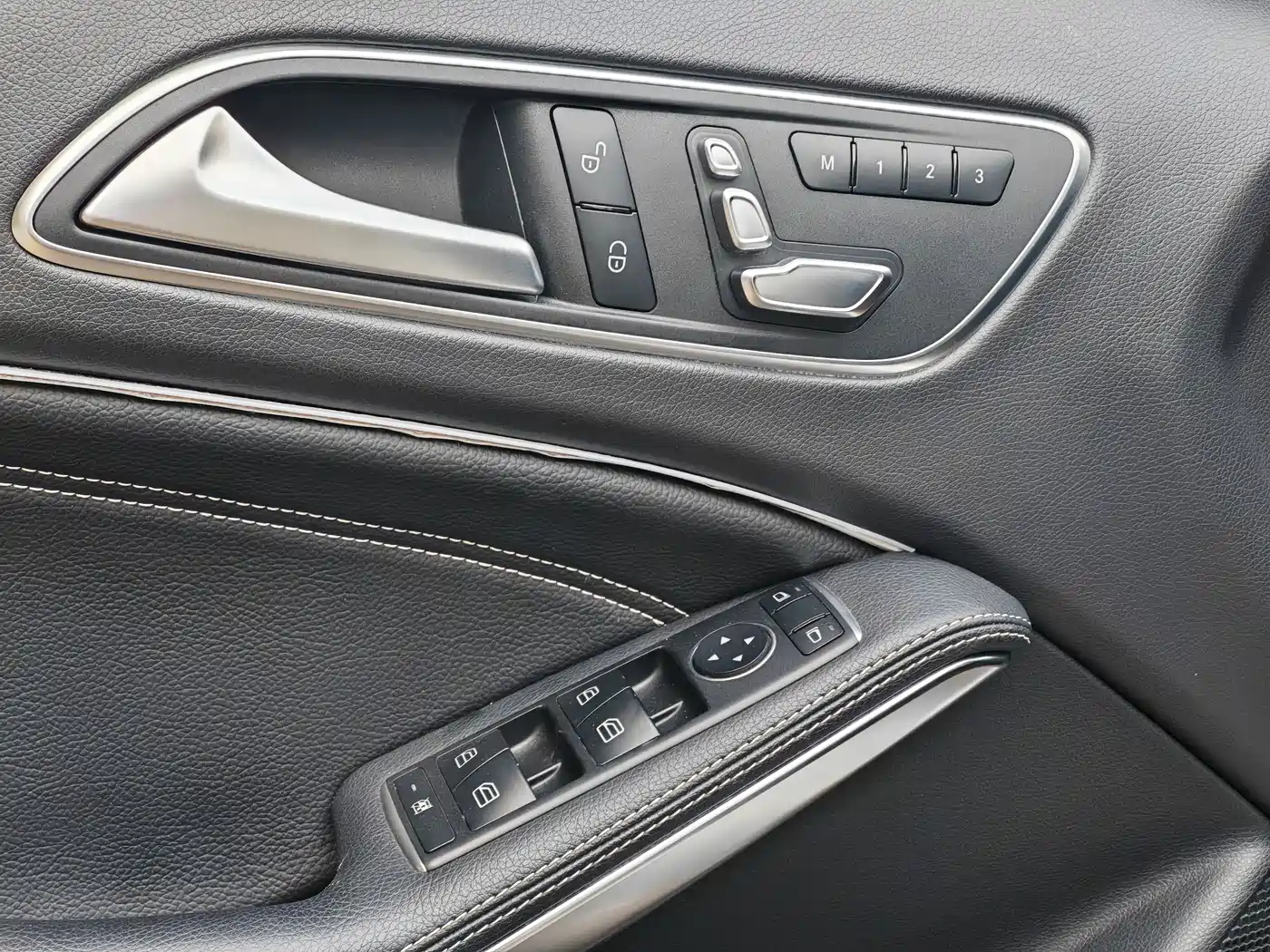 Mercedes-Benz GLA 2019 GLA 200 Dynamic фото 8