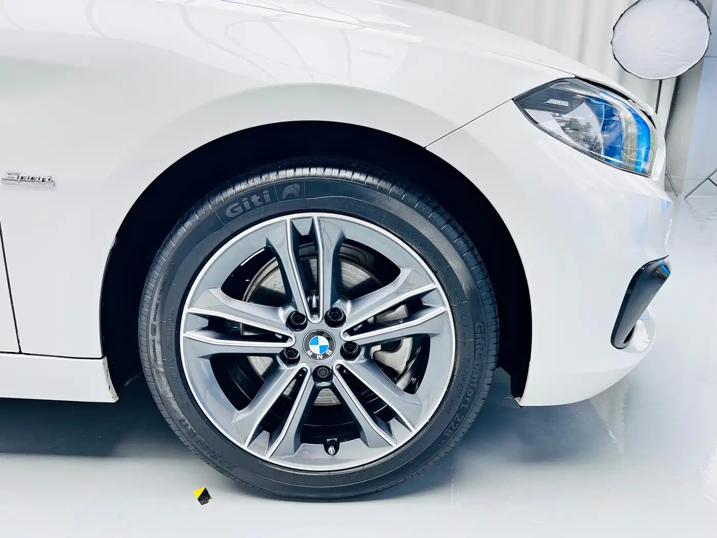 BMW 1 Series 2018 118i Sport Edition фото 4