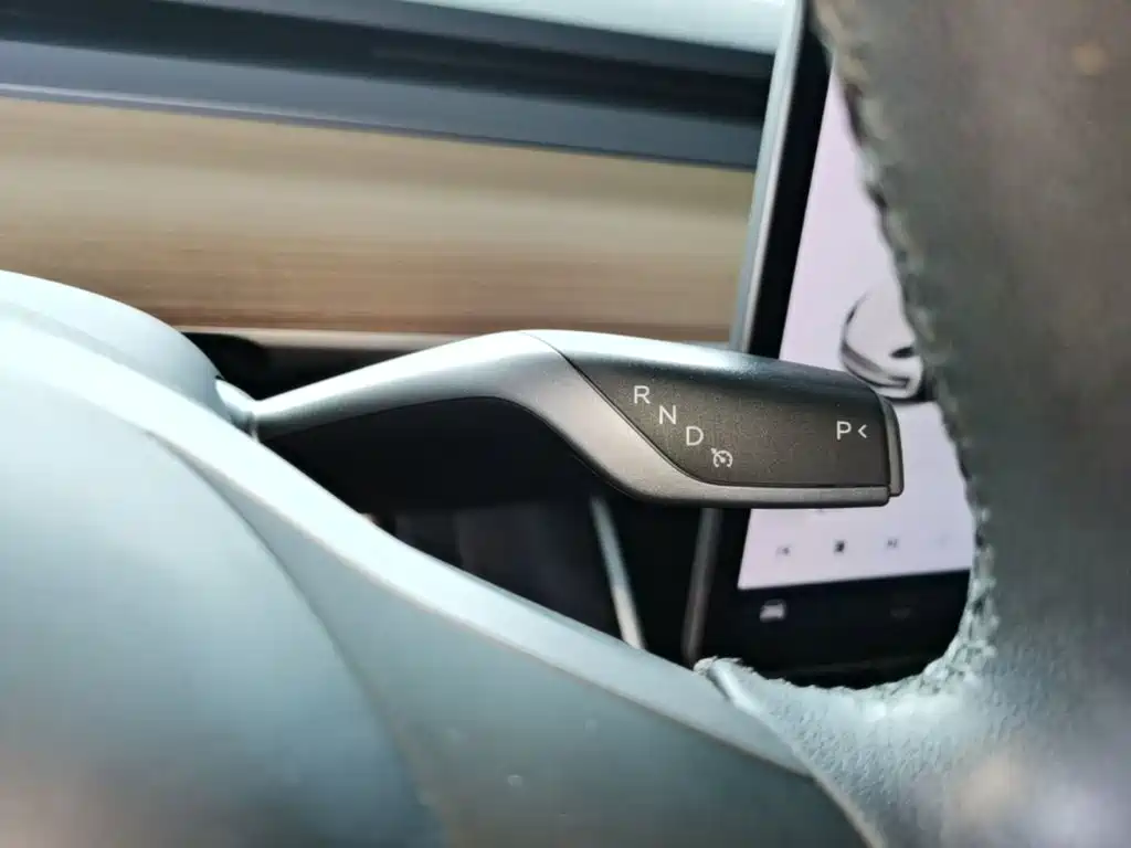 Фото 14 - Tesla Model 3