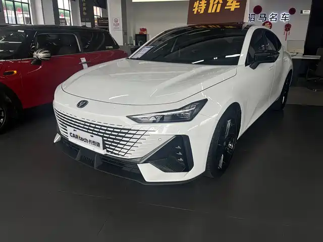 CHANGAN UNI-V 2025