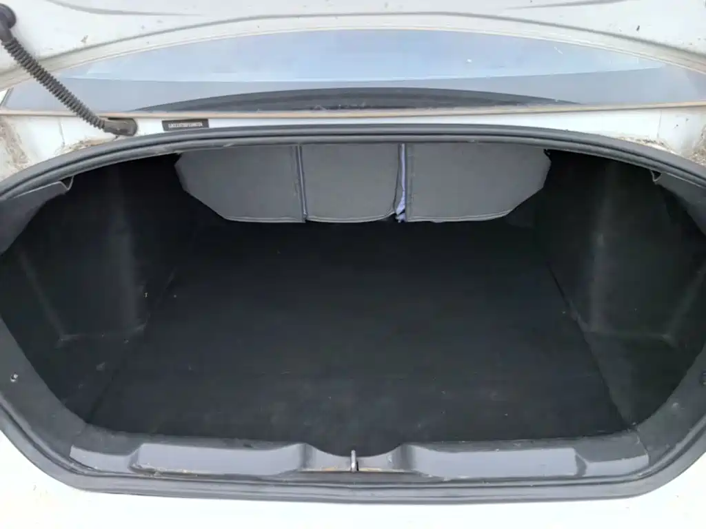 Citroën C-Quatre 2015 2013 Model Sedan 1.6L Automatic Premium Style