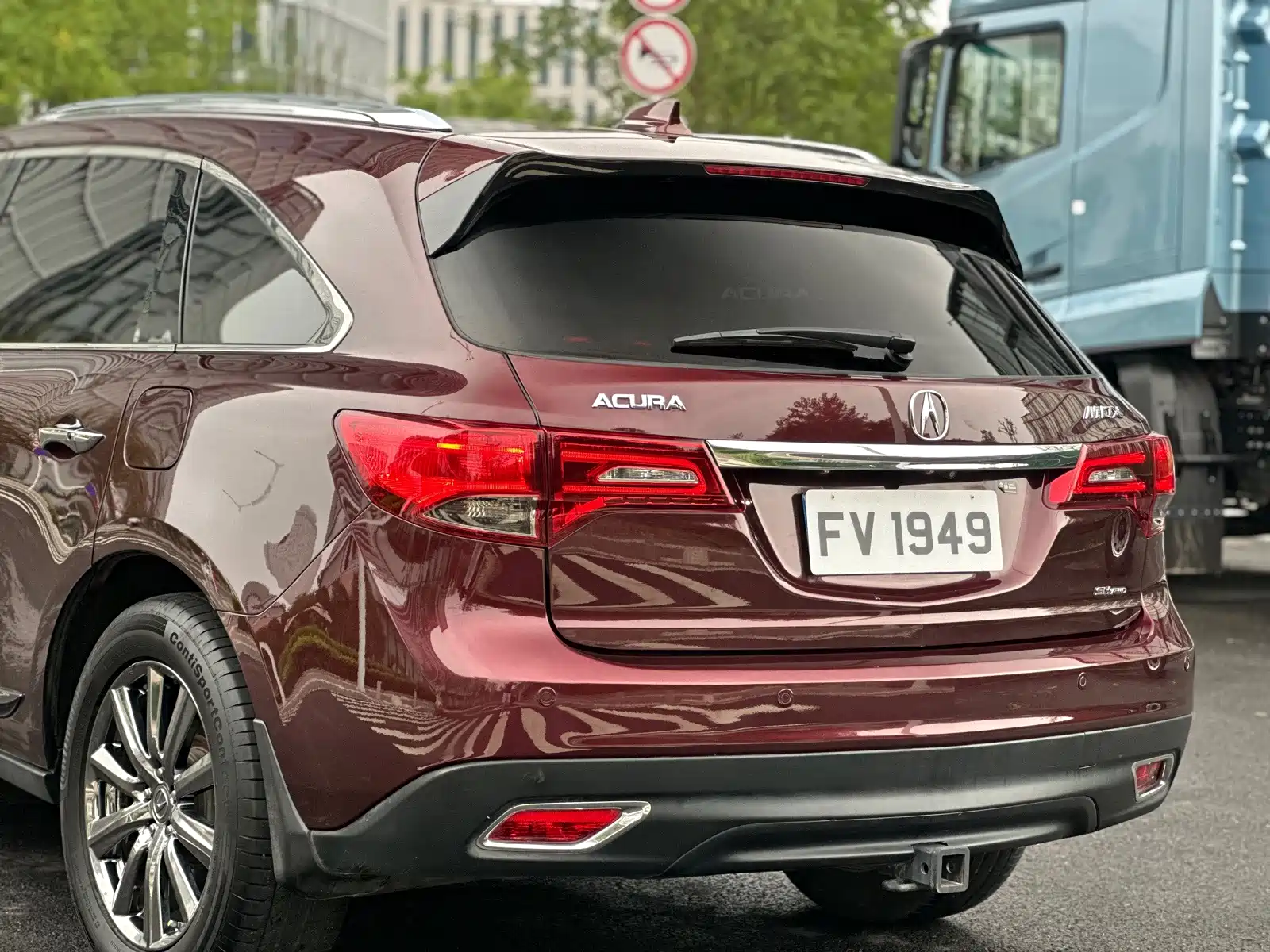 Photo 19 - Acura MDX