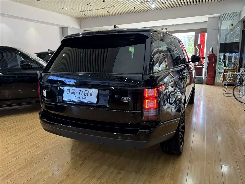 Land Rover Range Rover 2017 3.0 SC V6 Vogue LWB (Long Wheelbase) фото 14