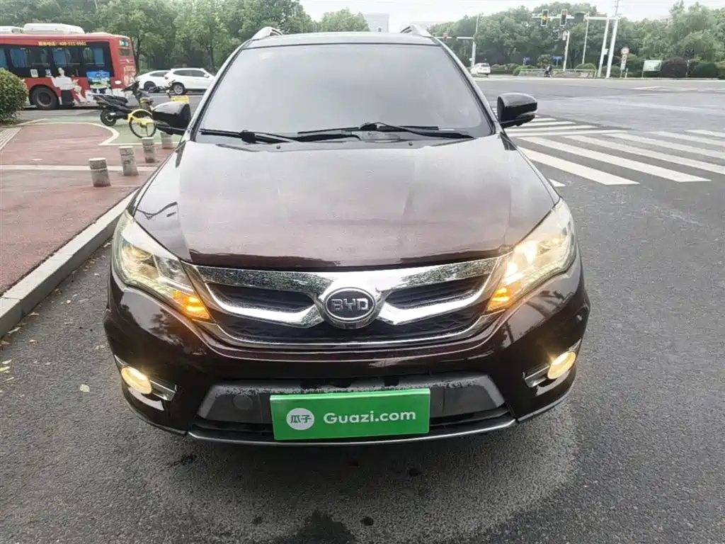 BYD S7 2016 2.0T Automatic Flagship Plus фото 3