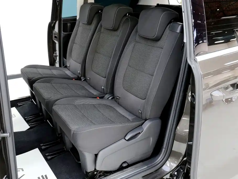 Фото 8 - Volkswagen Sharan
