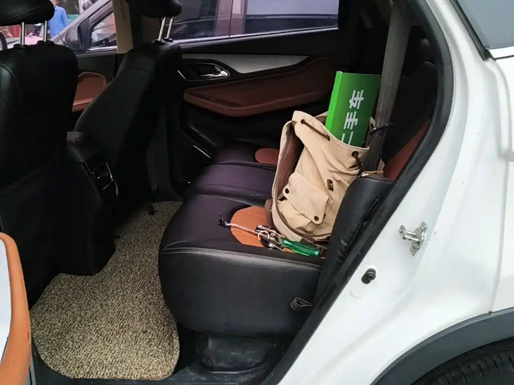 Baojun 560 2017 2016 1.8L iAMT Elite