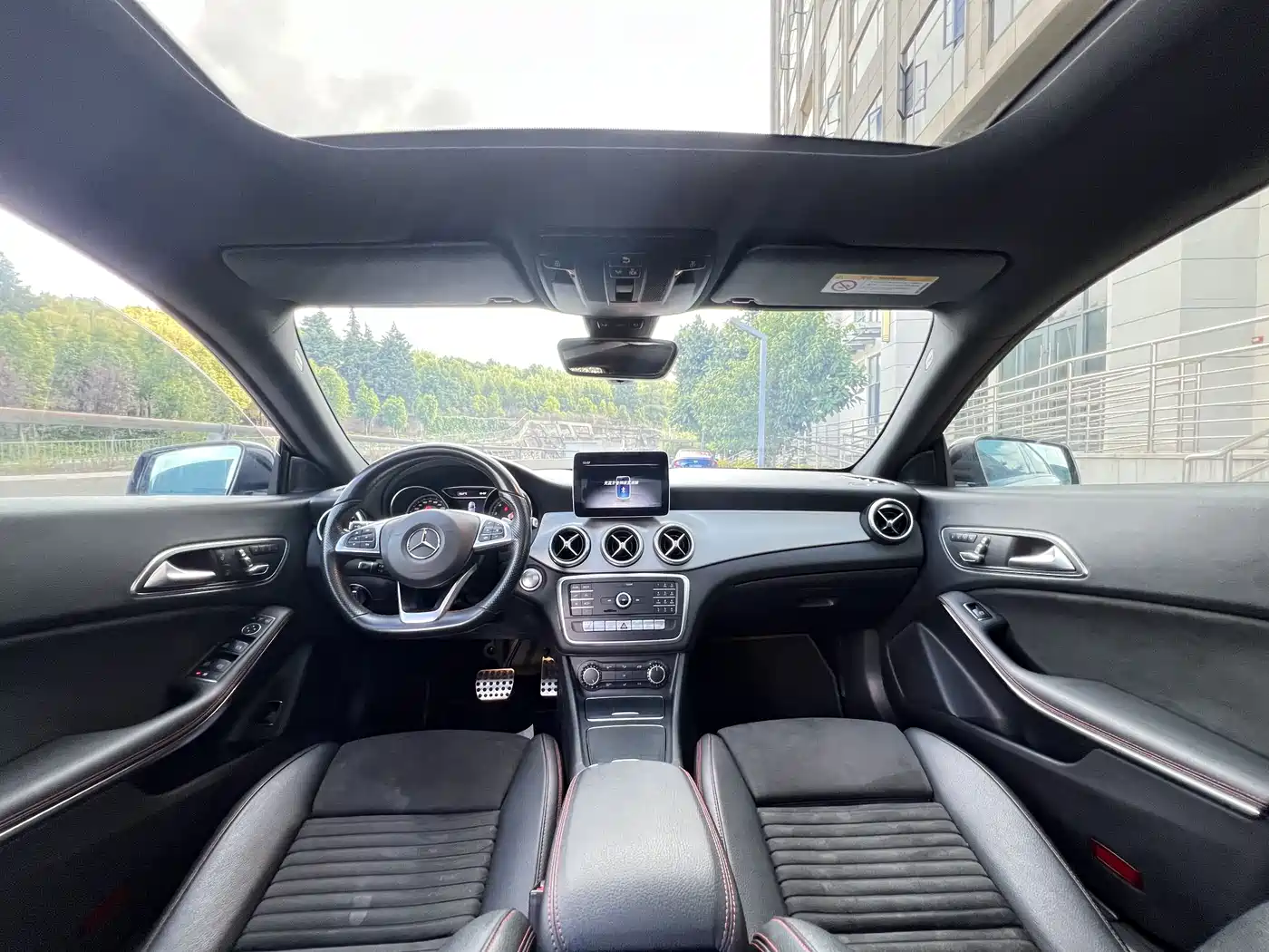 Mercedes-Benz CLA (Import) 2018 CLA 220 4MATIC фото 14