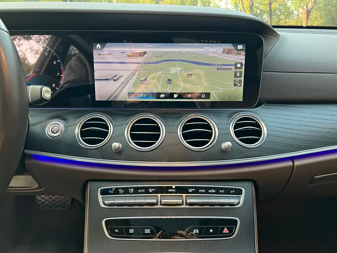 MERCEDES-BENZ E CLASS