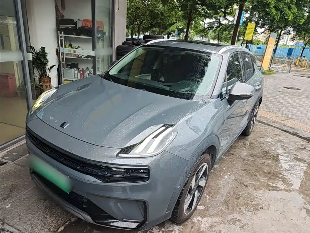Lynk & Co 06 EM-P 2020 PHEV Plus
