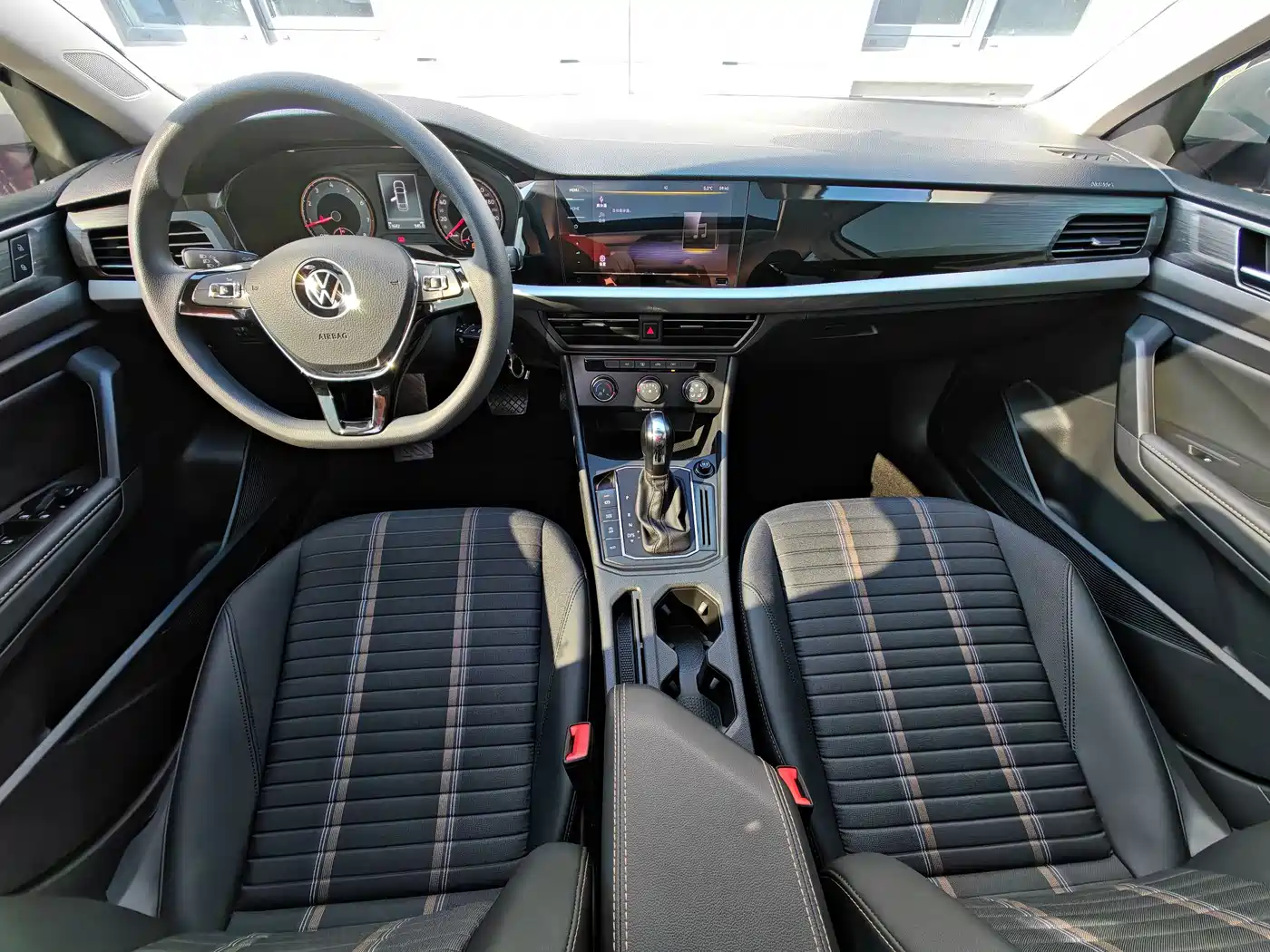 Volkswagen Lavida 2021 280TSI DSG Comfort Edition фото 9