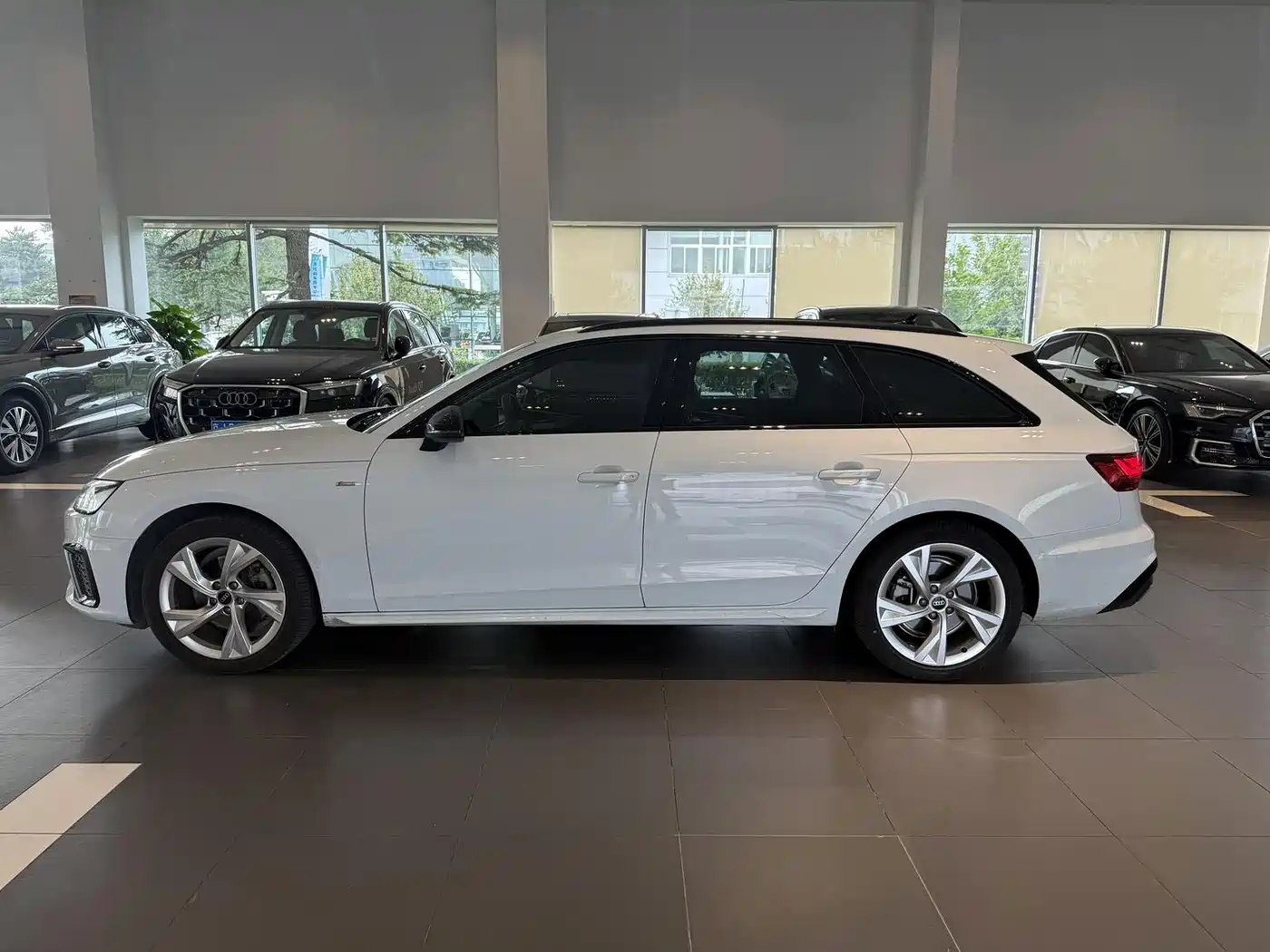 Audi A4 (Import) 2022 2022 Avant 40 TFSI Fashion Dynamic