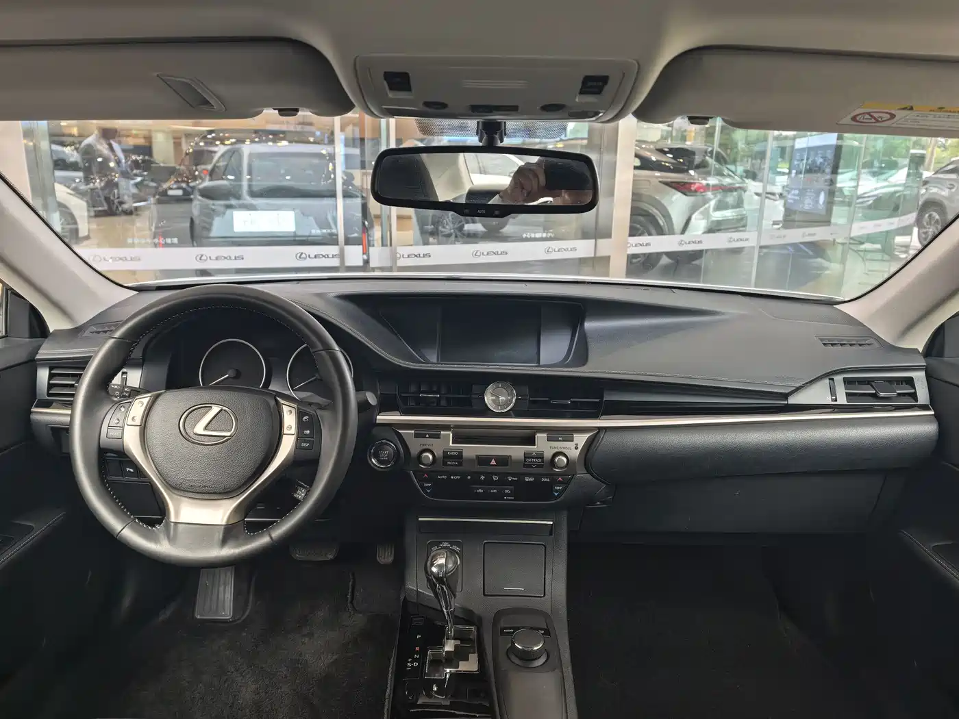 Lexus ES 2014 250 Comfort Edition фото 3