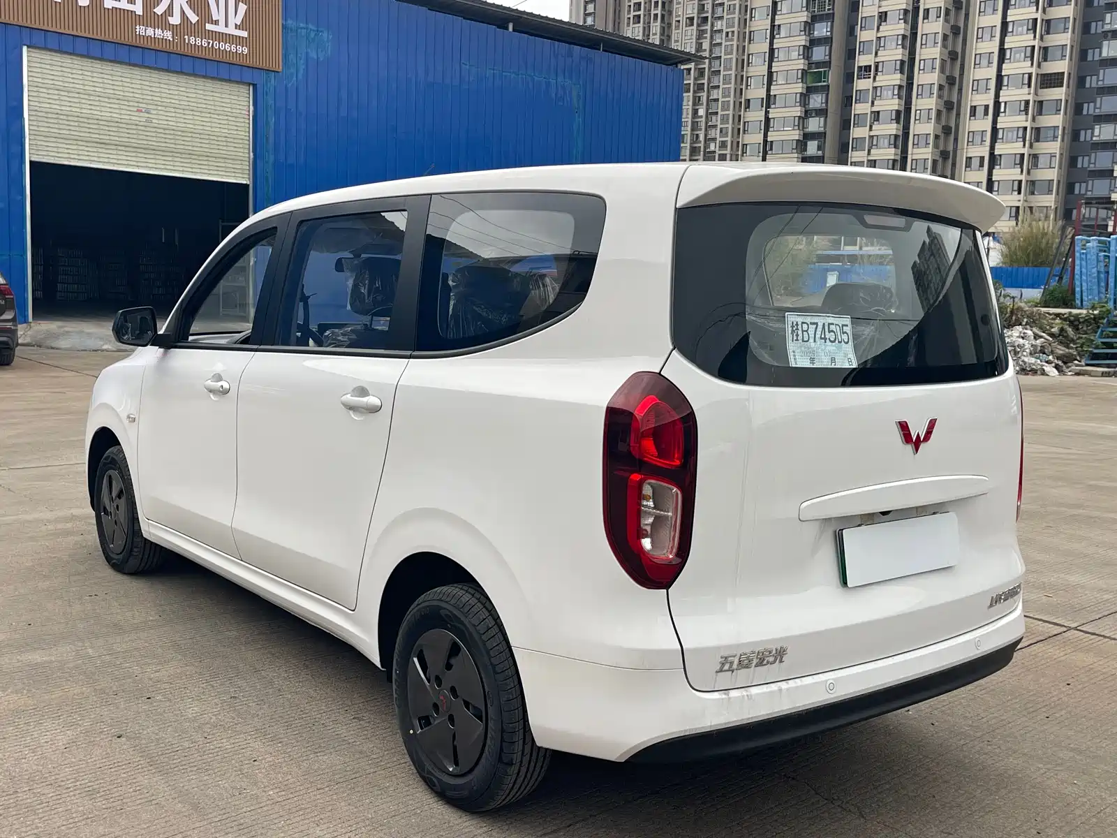 Фото 6 - Wuling Motors Wuling Hongguang New Energy