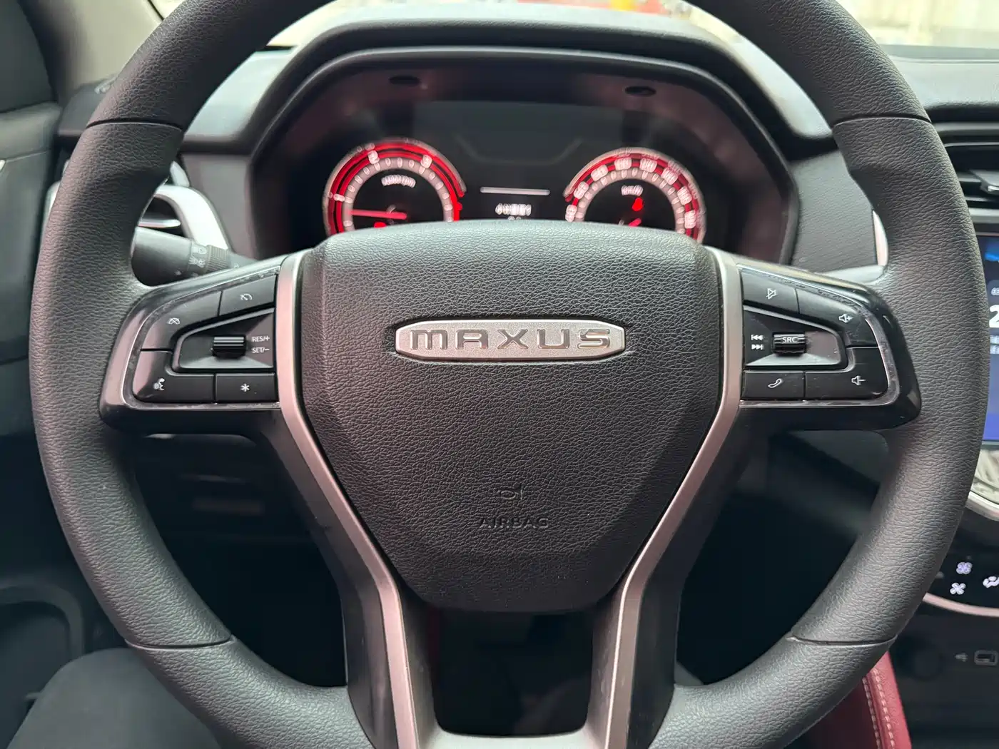 SAIC MAXUS CHASE T70