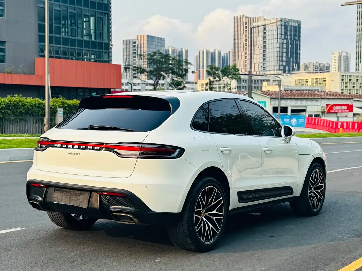 Porsche Macan 2023 Macan 2.0T фото 8