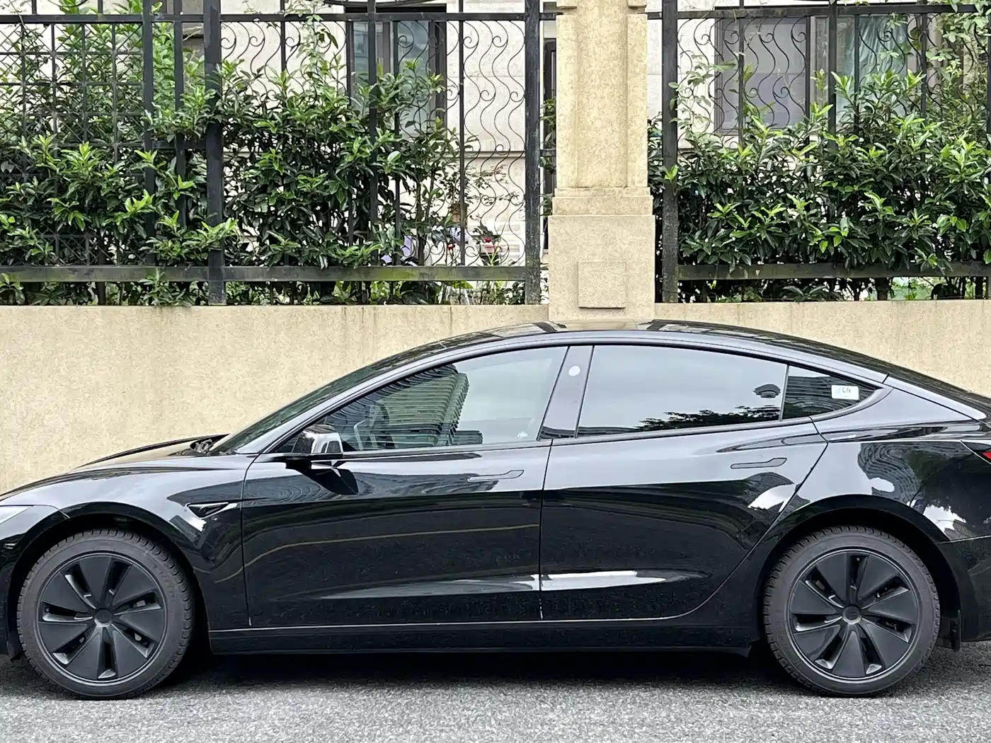 Tesla Model 3 2026 2025 Model Year Facelift Long Range Rear-Wheel Drive