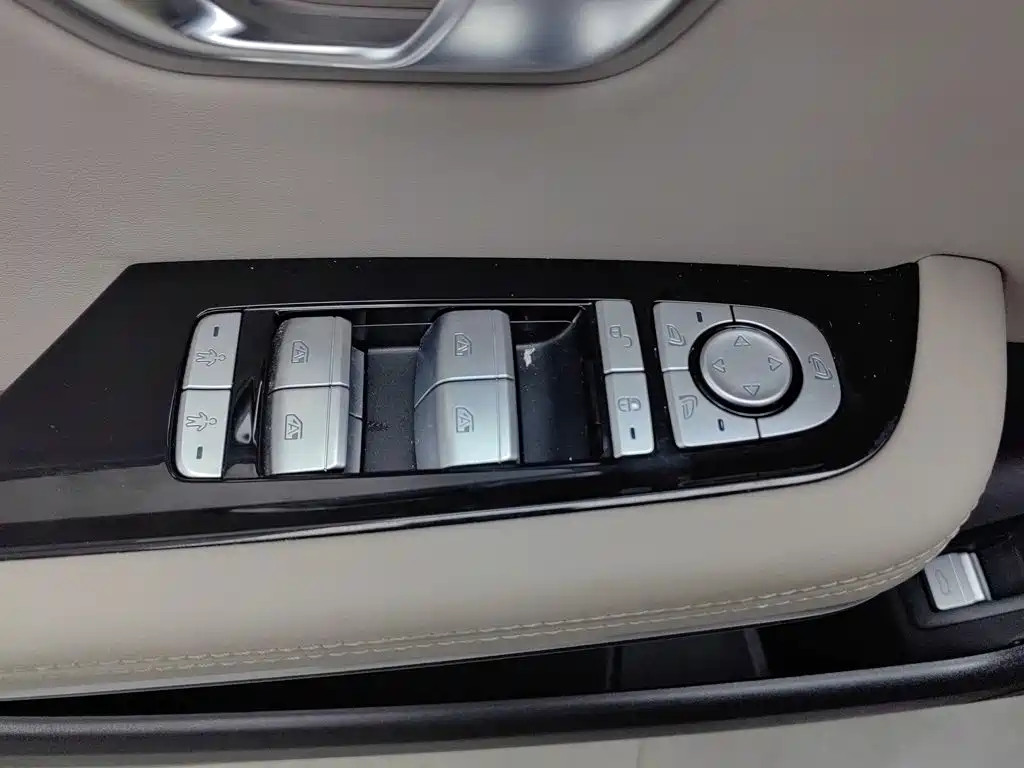 Фото 9 - BYD Han