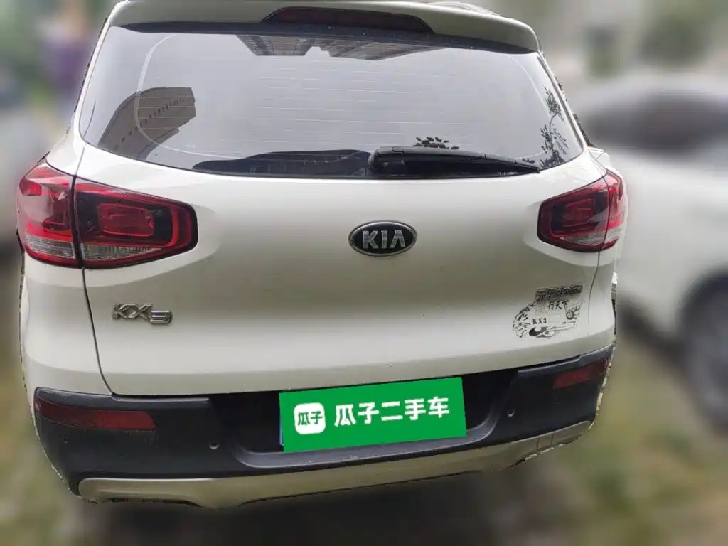 Фото 3 - Kia KX3
