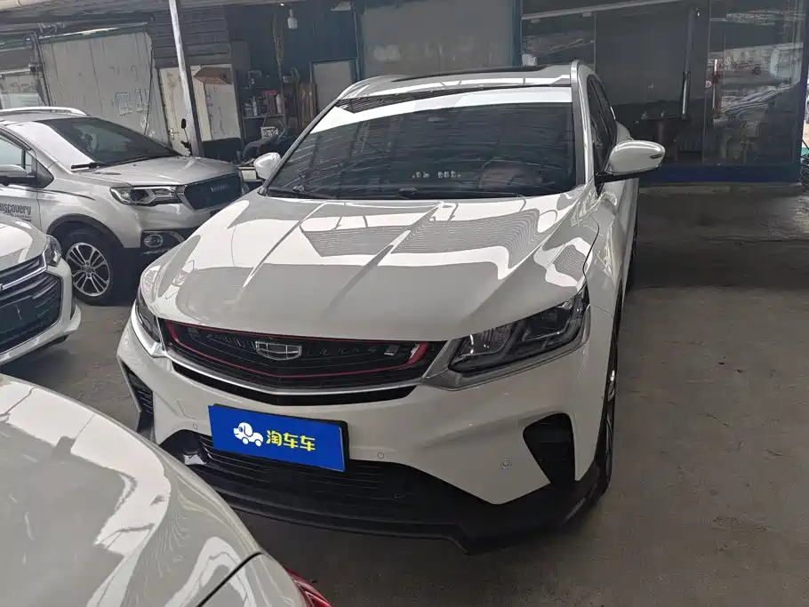 Фото 2 - Geely Coolray