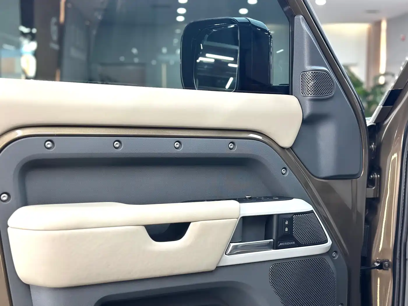 Land Rover Defender 2020 2020 Model 110 P400 HSE