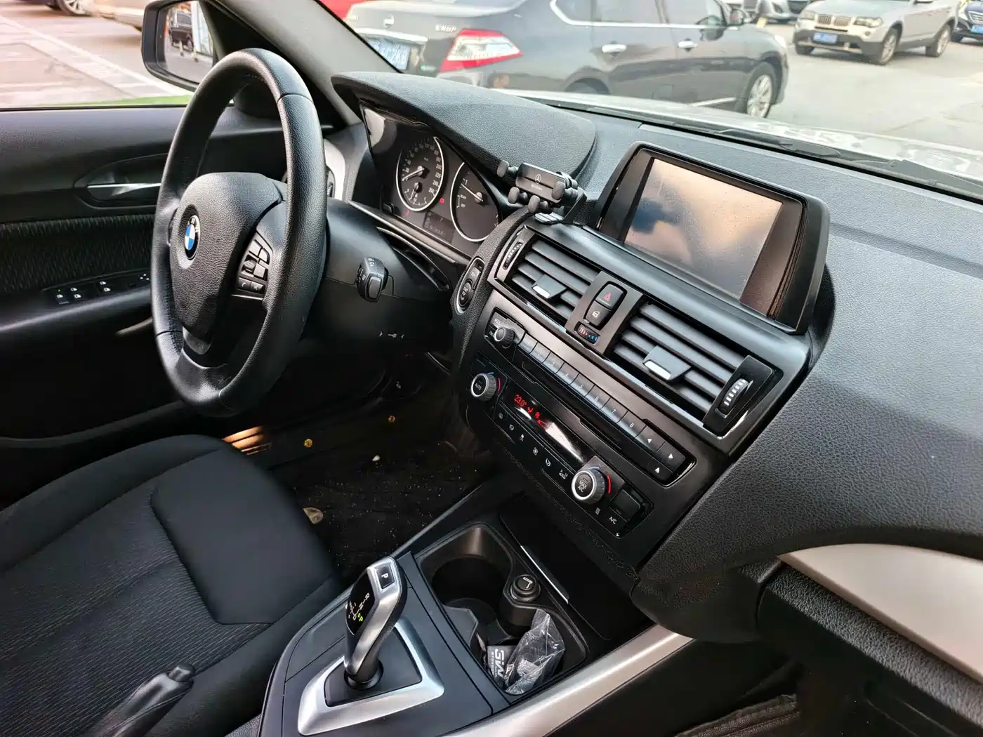 BMW 1 Series (Import) 2013 Facelift 118i Leading Model фото 15