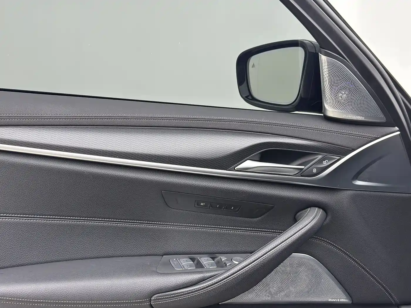 BMW 5 Series (Import) 2022 Facelift 530i Style Edition M Sport Package фото 13