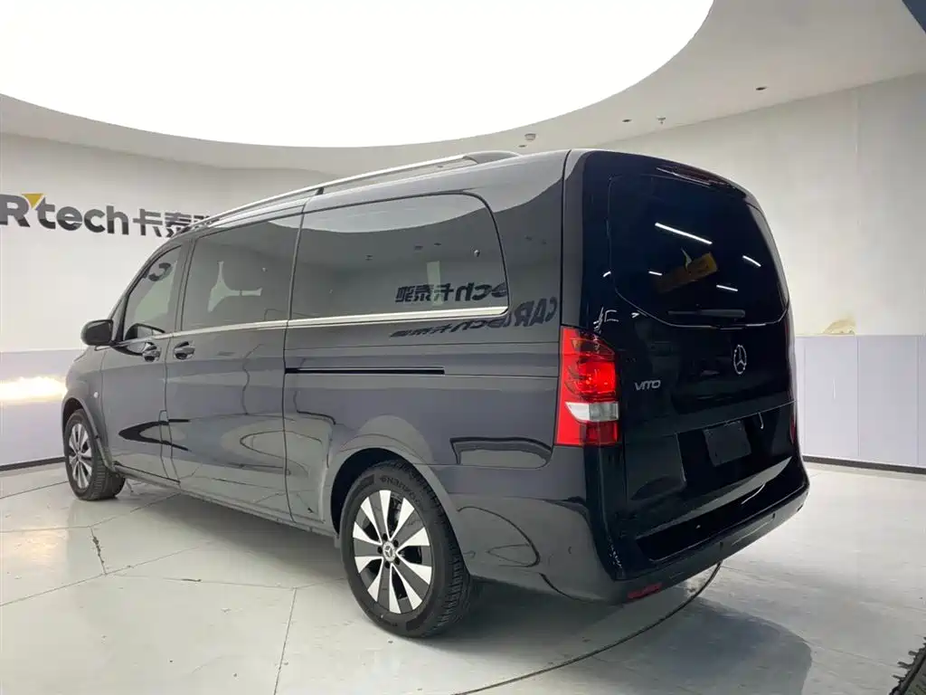 Mercedes-Benz Vito 2023 2.0T Business 7-Seater фото 8
