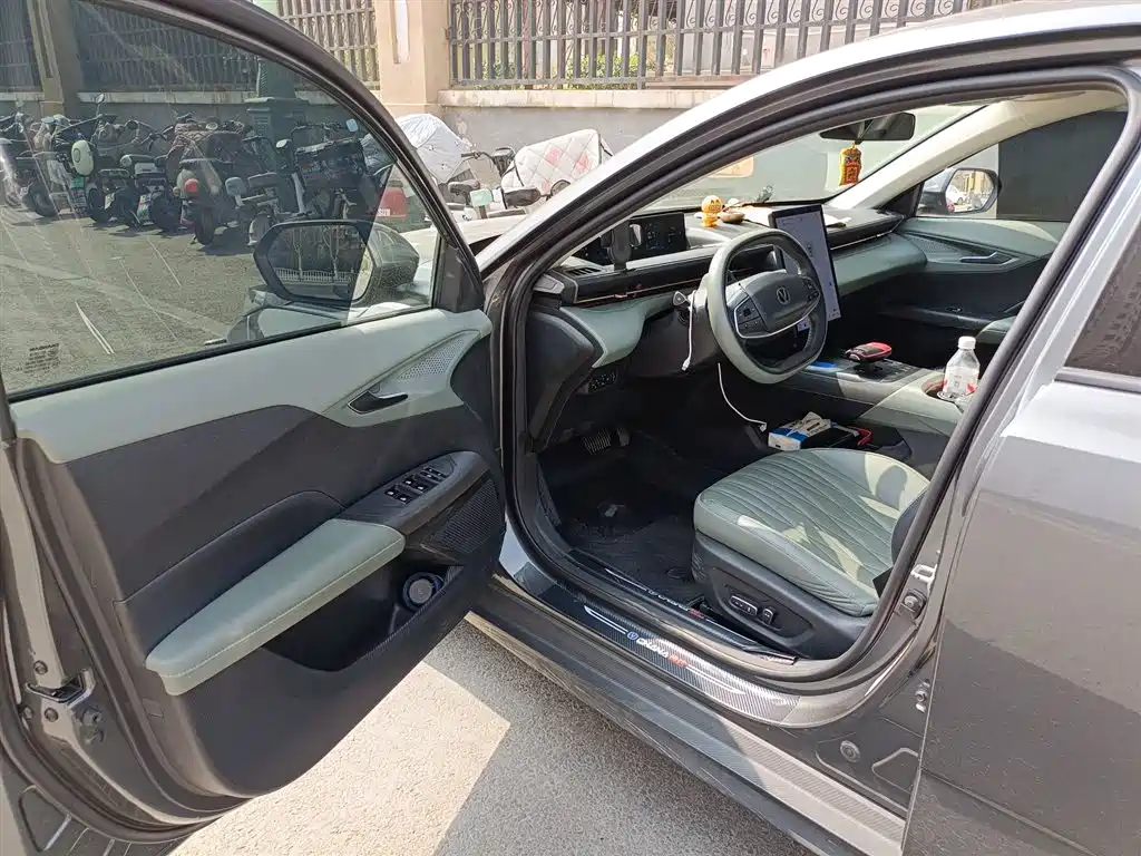 Changan Yida 2023 2023 Blue Whale NE 1.5T GDI DCT Pilot